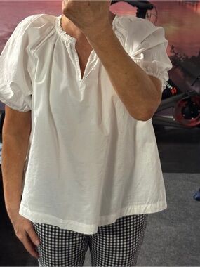 Old Navy White Ruffle Puffy Short Sleeve Top NWT